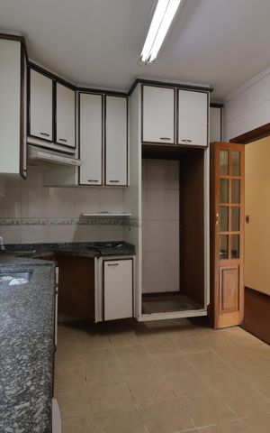 Apartamento para alugar com 90m², 3 quartos e 2 vagasCozinha