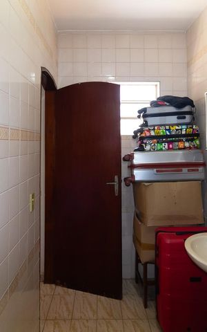 Casa à venda com 120m², 3 quartos e 2 vagas Casa à venda com 120m², 3 quartos e 2 vagasBanheiro 1