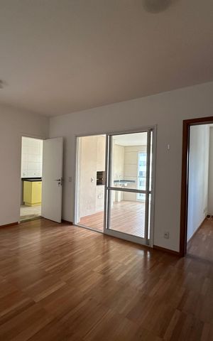 Apartamento à venda com 107m², 3 quartos e 2 vagas Apartamento à venda com 107m², 3 quartos e 2 vagasSala