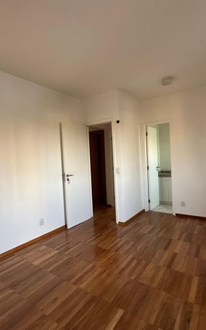 Apartamento à venda com 107m², 3 quartos e 2 vagas Apartamento à venda com 107m², 3 quartos e 2 vagasSuíte