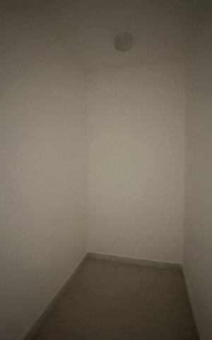 Apartamento à venda com 107m², 3 quartos e 2 vagas Apartamento à venda com 107m², 3 quartos e 2 vagasQuarto de Serviço