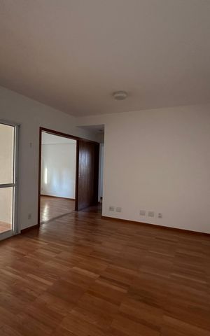 Apartamento à venda com 107m², 3 quartos e 2 vagas Apartamento à venda com 107m², 3 quartos e 2 vagasSala