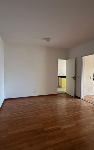 Apartamento à venda com 107m², 3 quartos e 2 vagas Apartamento à venda com 107m², 3 quartos e 2 vagasSala