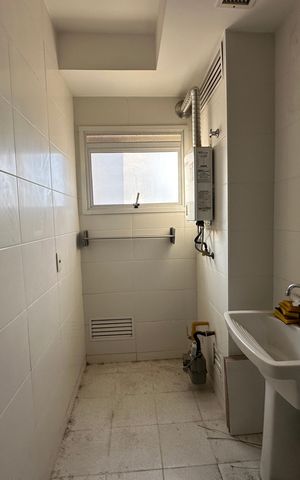Apartamento à venda com 107m², 3 quartos e 2 vagas Apartamento à venda com 107m², 3 quartos e 2 vagasÁrea de Serviço