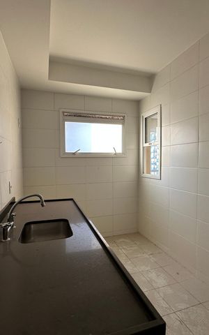 Apartamento à venda com 107m², 3 quartos e 2 vagas Apartamento à venda com 107m², 3 quartos e 2 vagasCozinha