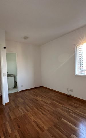 Apartamento à venda com 107m², 3 quartos e 2 vagas Apartamento à venda com 107m², 3 quartos e 2 vagasSuíte