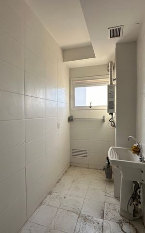 Apartamento à venda com 107m², 3 quartos e 2 vagas Apartamento à venda com 107m², 3 quartos e 2 vagasÁrea de Serviço