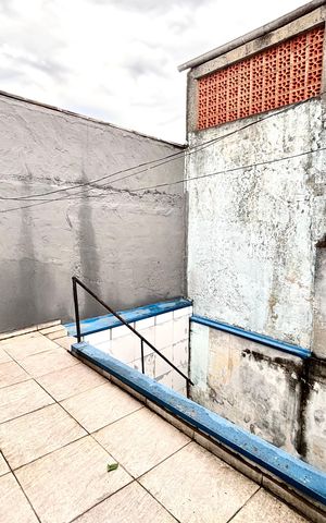 Casa à venda com 130m², 5 quartos e 2 vagas Casa à venda com 130m², 5 quartos e 2 vagasÁrea de Serviço