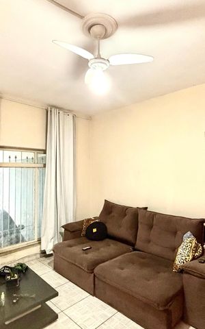 Casa à venda com 130m², 5 quartos e 2 vagas Casa à venda com 130m², 5 quartos e 2 vagasSala
