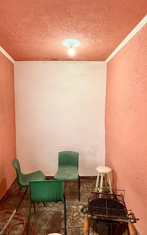 Casa à venda com 130m², 5 quartos e 2 vagas Casa à venda com 130m², 5 quartos e 2 vagasQuarto 1