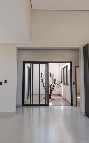 Casa de condomínio à venda com 192m², 3 quartos e 4 vagas