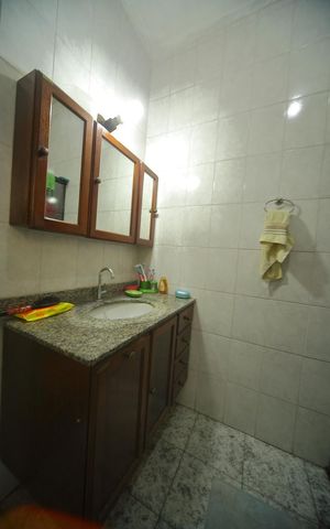 Casa à venda com 250m², 3 quartos e 6 vagasBanheiro 2 
