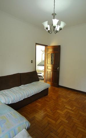 Casa à venda com 250m², 3 quartos e 6 vagasSala