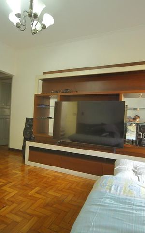 Casa à venda com 250m², 3 quartos e 6 vagasSala