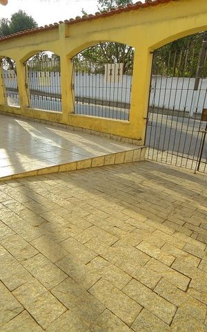 Casa à venda com 250m², 3 quartos e 6 vagasGaragem 