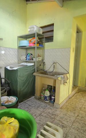 Casa à venda com 250m², 3 quartos e 6 vagasÁrea de serviço 