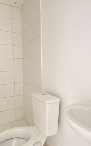 Apartamento à venda com 37m², 2 quartos e sem vaga Apartamento à venda com 37m², 2 quartos e sem vagaBanheiro