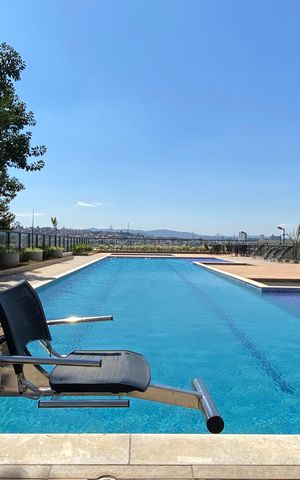 Apartamento à venda com 37m², 2 quartos e sem vaga Apartamento à venda com 37m², 2 quartos e sem vagaÁrea comum - Piscina