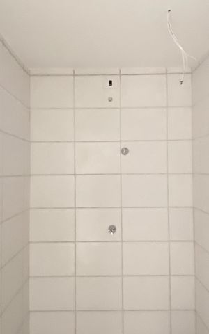Apartamento à venda com 37m², 2 quartos e sem vaga Apartamento à venda com 37m², 2 quartos e sem vagaBanheiro