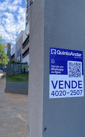 Apartamento à venda com 37m², 2 quartos e sem vaga Apartamento à venda com 37m², 2 quartos e sem vagaFachada do Prédio - Placa