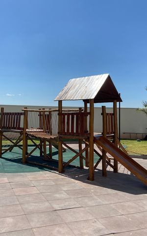 Apartamento à venda com 37m², 2 quartos e sem vaga Apartamento à venda com 37m², 2 quartos e sem vagaÁrea comum - Playground