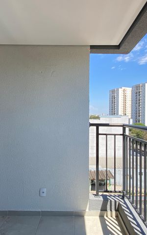 Apartamento à venda com 43m², 2 quartos e 1 vaga Apartamento à venda com 43m², 2 quartos e 1 vagaVaranda