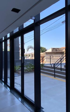 Apartamento à venda com 37m², 2 quartos e sem vaga Apartamento à venda com 37m², 2 quartos e sem vagaFachada e portaria