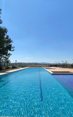 Apartamento à venda com 37m², 2 quartos e sem vaga Apartamento à venda com 37m², 2 quartos e sem vagaÁrea comum - Piscina