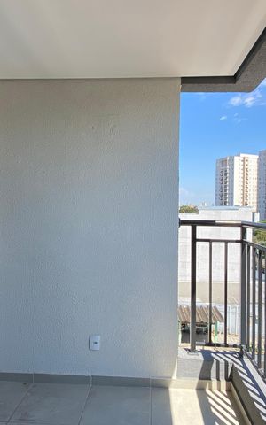 Apartamento à venda com 43m², 2 quartos e 1 vaga Apartamento à venda com 43m², 2 quartos e 1 vagaVaranda