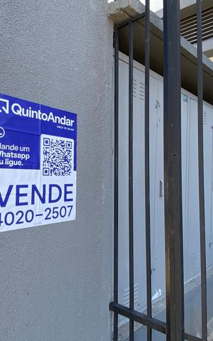Apartamento à venda com 37m², 2 quartos e sem vaga Apartamento à venda com 37m², 2 quartos e sem vagaFachada e Placa