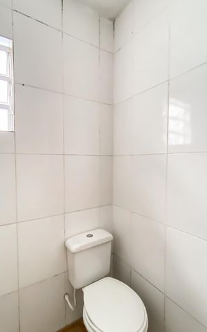 Casa para alugar com 80m², 1 quarto e 1 vaga Casa para alugar com 80m², 1 quarto e 1 vagaBanheiro social