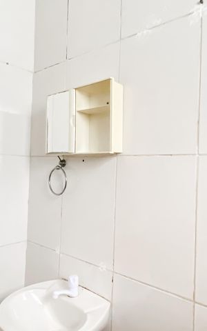 Casa para alugar com 80m², 1 quarto e 1 vaga Casa para alugar com 80m², 1 quarto e 1 vagaBanheiro social