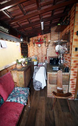 Casa à venda com 120m², 2 quartos e 1 vagaÁrea gourmet
