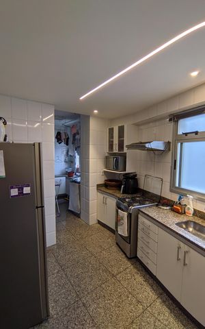 Apartamento à venda com 120m², 3 quartos e 2 vagas Apartamento à venda com 120m², 3 quartos e 2 vagasÁrea de Serviço