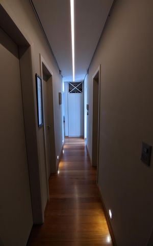 Apartamento à venda com 120m², 3 quartos e 2 vagas Apartamento à venda com 120m², 3 quartos e 2 vagascorredor