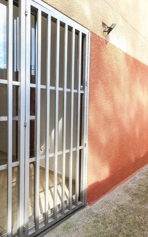 Apartamento à venda com 73m², 2 quartos e 1 vagaÁrea comum