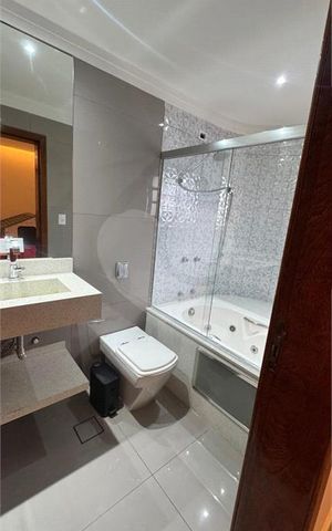 Casa à venda com 405m², 3 quartos e 4 vagas