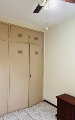 Casa à venda com 341m², 4 quartos e 3 vagas Casa à venda com 341m², 4 quartos e 3 vagasQuarto 2