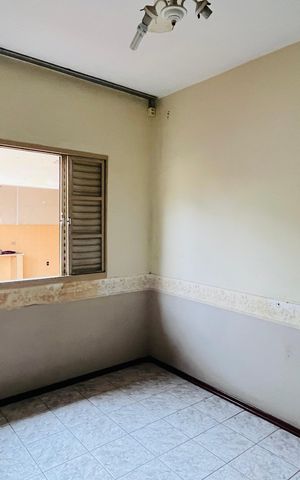 Casa para alugar com 240m², 4 quartos e 3 vagas