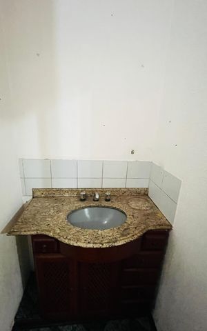 Casa para alugar com 240m², 4 quartos e 3 vagas