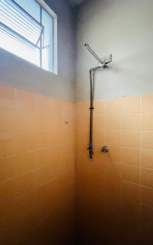 Casa para alugar com 240m², 4 quartos e 3 vagas