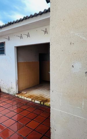 Casa para alugar com 240m², 4 quartos e 3 vagas