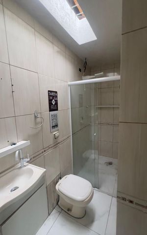 Casa para alugar com 100m², 3 quartos e 2 vagas Casa para alugar com 100m², 3 quartos e 2 vagasBanheiro