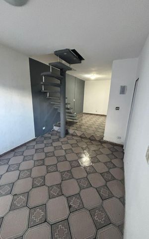 Casa para alugar com 100m², 3 quartos e 2 vagas Casa para alugar com 100m², 3 quartos e 2 vagasSala