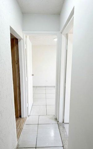 Casa para alugar com 100m², 3 quartos e 2 vagas Casa para alugar com 100m², 3 quartos e 2 vagasCorredor