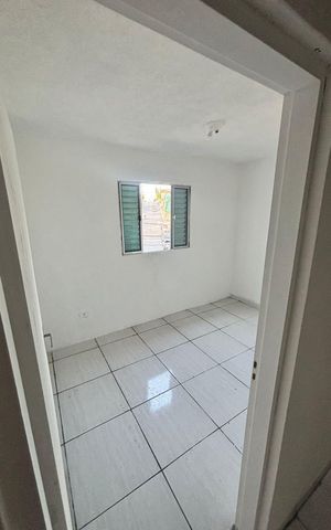 Casa para alugar com 100m², 3 quartos e 2 vagas Casa para alugar com 100m², 3 quartos e 2 vagasQuarto