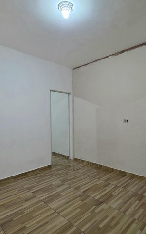 Casa para alugar com 50m², 2 quartos e sem vaga Casa para alugar com 50m², 2 quartos e sem vagaSala