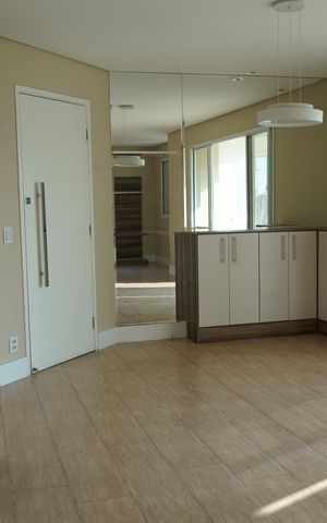Apartamento para alugar com 93m², 2 quartos e 2 vagasSala