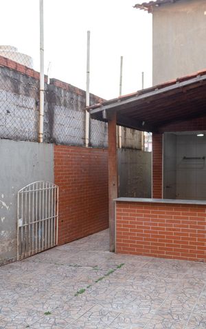 Casa para alugar com 150m², 3 quartos e 2 vagasQuintal