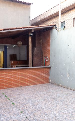 Casa para alugar com 150m², 3 quartos e 2 vagasQuintal